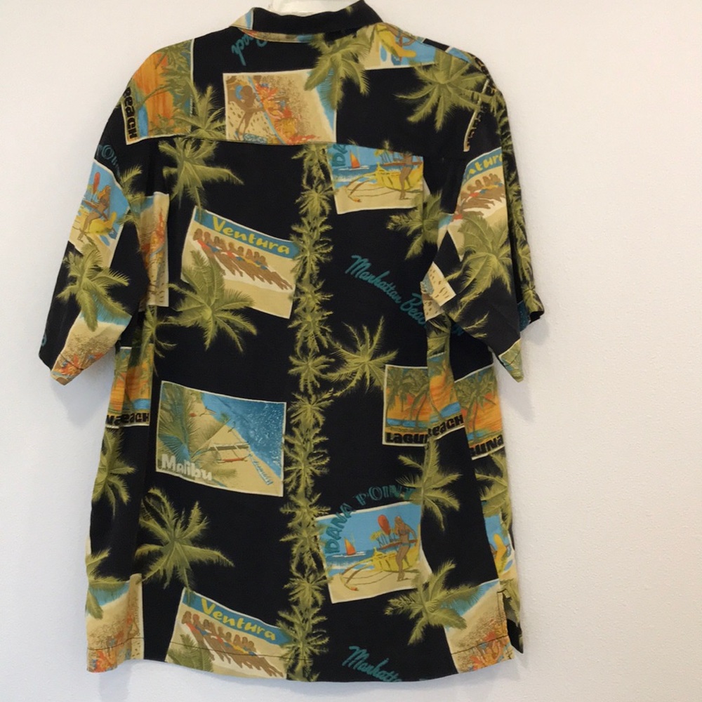 Tommy Bahama camp shirts (lot of 2) - Picture 6 of 7